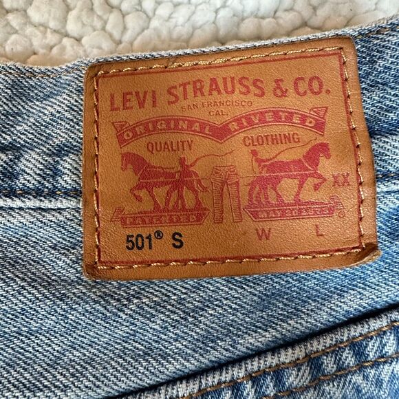 Levi's 501 Jeans Women's W28xL30 Worn & Soft Tapered Leg Button Fly - Picture 4 of 9